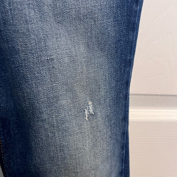 High Rise Distressed Ankle Wide  Jeans. Size Small - Picture 6 of 10